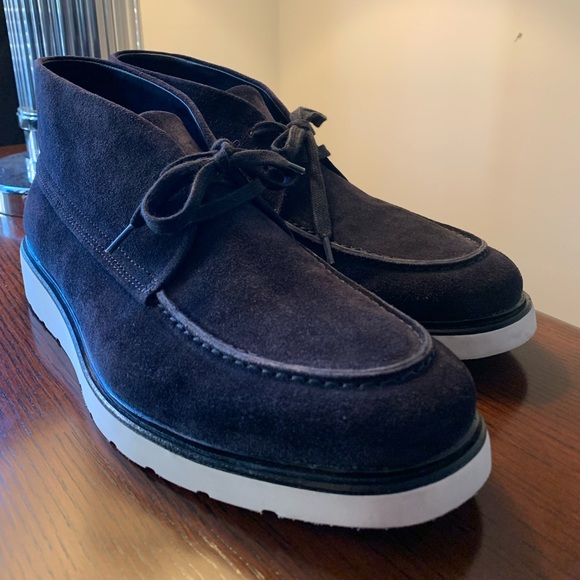 BRAND NEW Vince Mens Suede Chukka Boots Wayne Size 9 - Picture 1 of 10